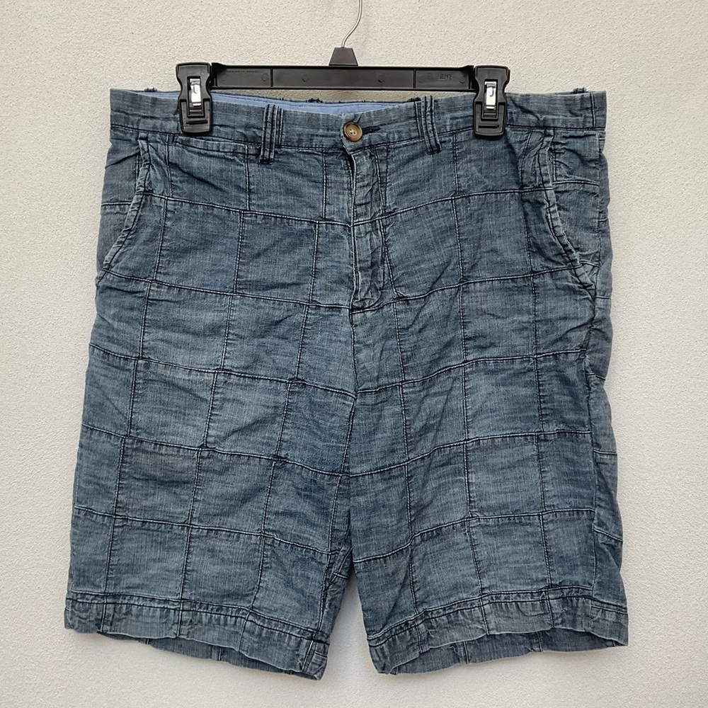 Tommy Hilfiger Men's Mid Wash Square Stitched Board Shorts Size 34 Preppy Spring